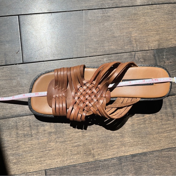 Women's Leather Slip On Chunky Sandal - Picture 7 of 7